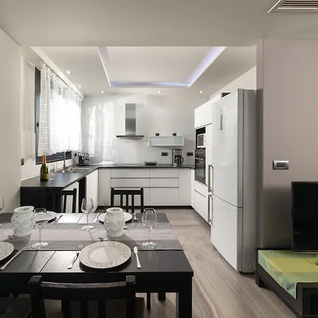 Harmony Rhodes 호텔